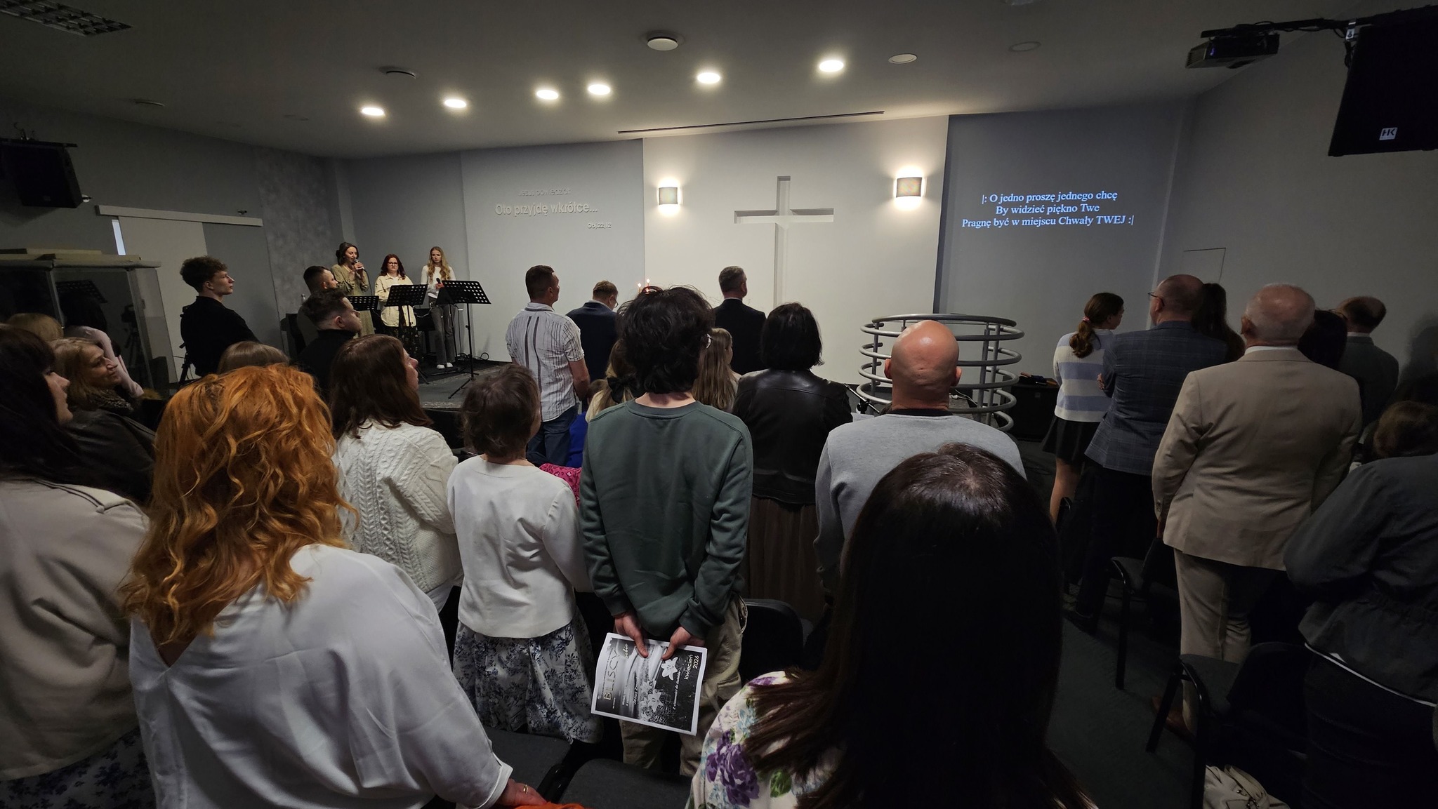 Kościół Chrystusowy Kołobrzeg środek nabożeństwo protestanci